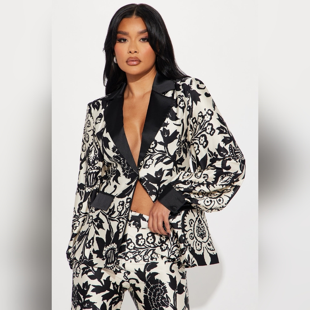 Fashion Nova Pant Set - Picture 2 of 7